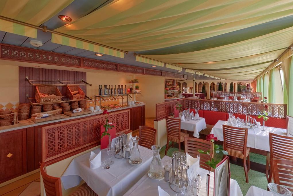 Restaurante buffet Market A-Rosa Donna