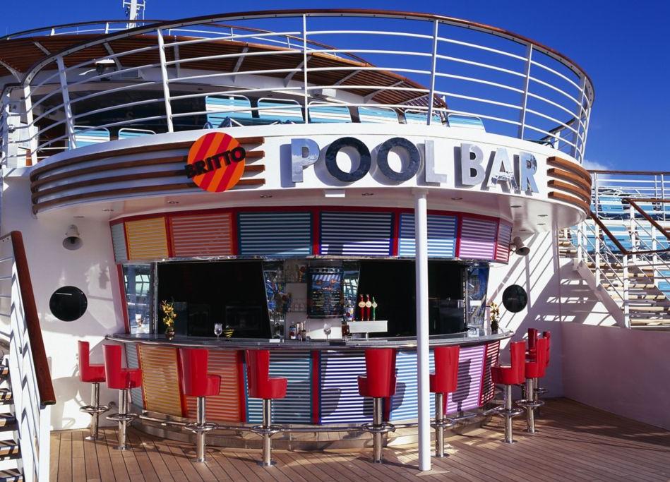 Pool Bar Voyager of the Seas