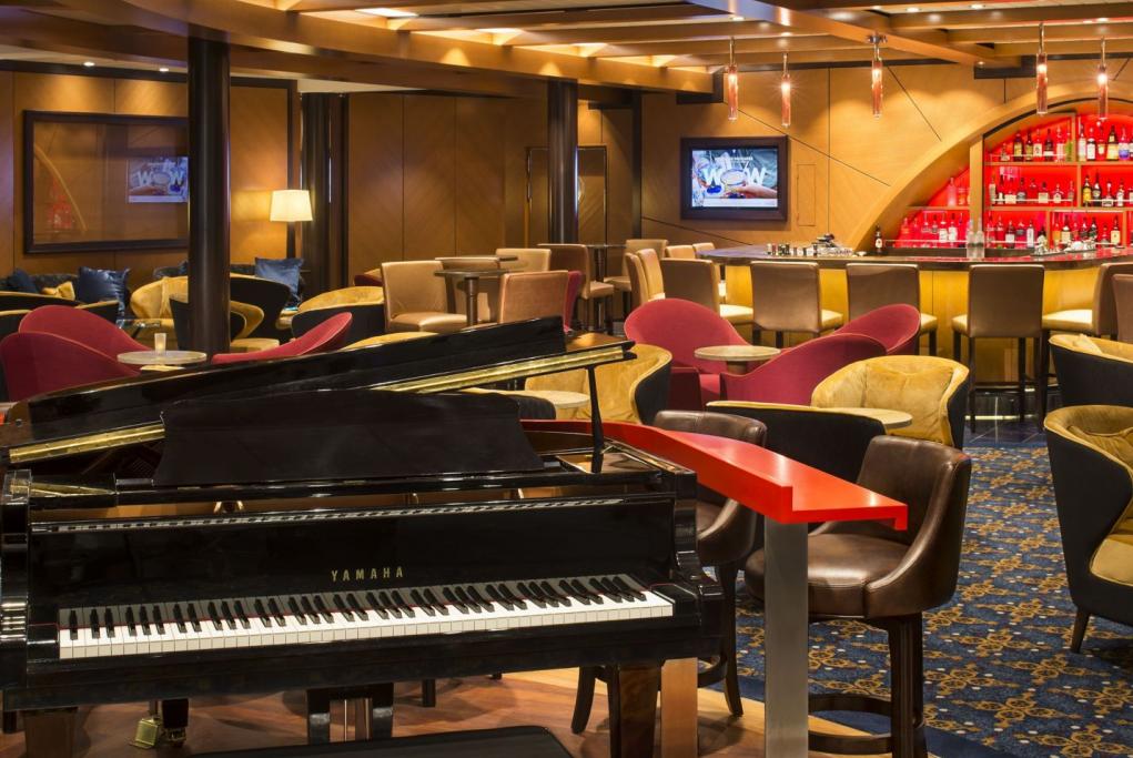 Schooner Bar Piano Allure of the Seas