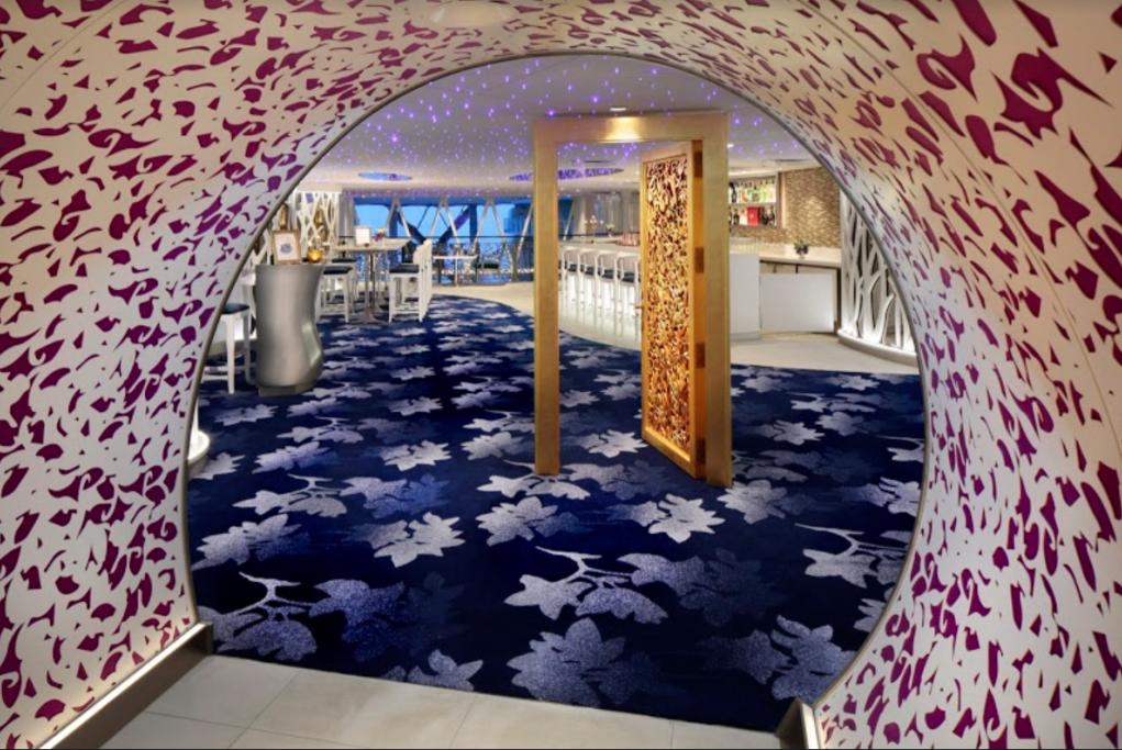 Restaurante Wonderland Anthem of the Seas