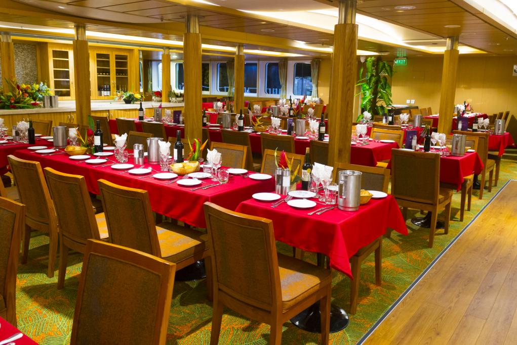 Camarote Dining Room - Aranui 5