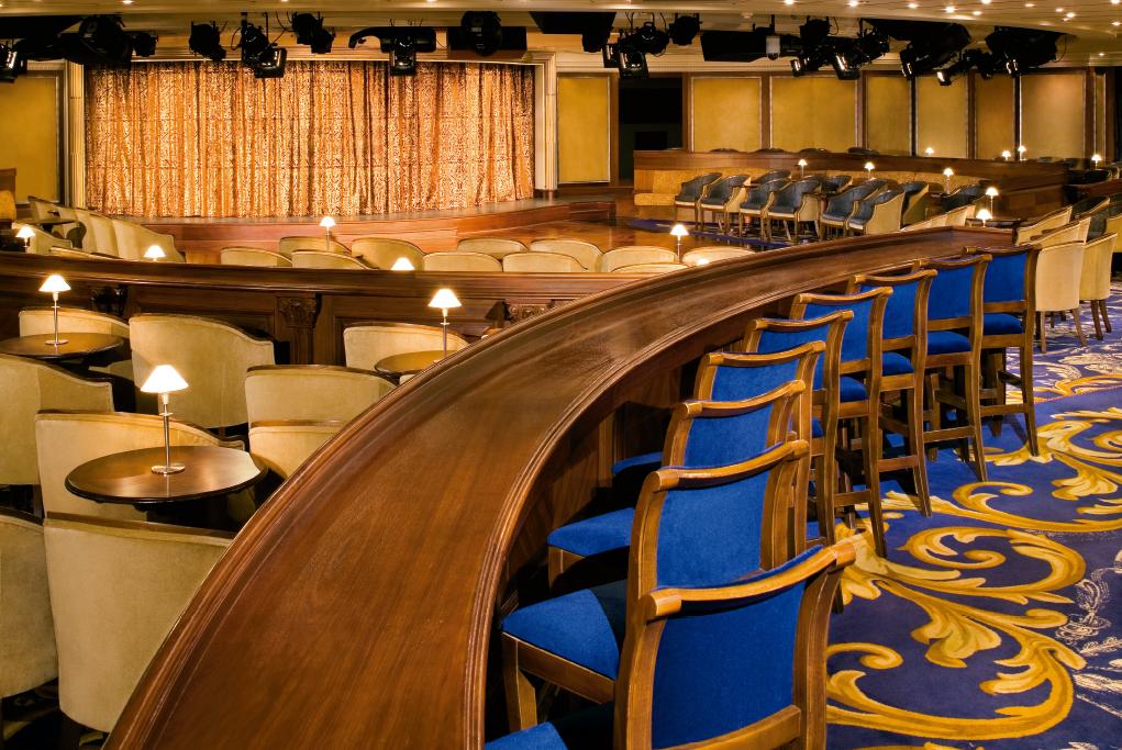 Teatro Cabaret Azamara Onward