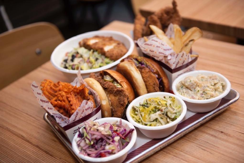 Camarote Big Chicken - Carnival Celebration