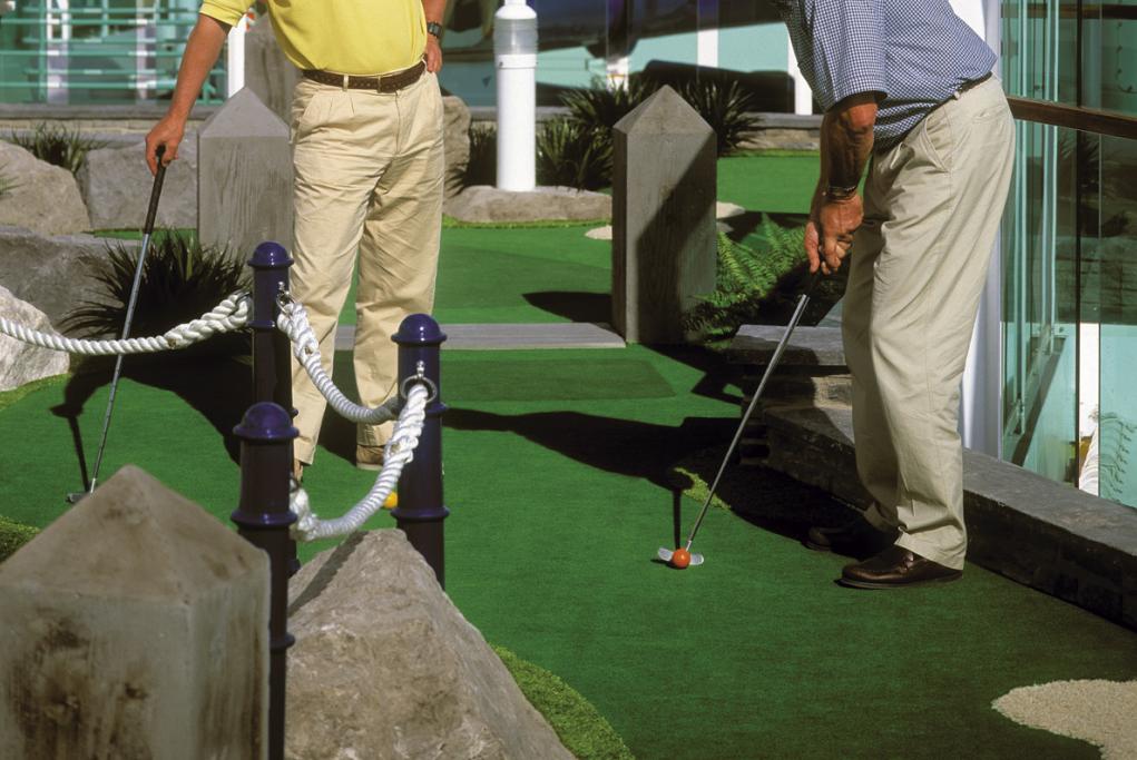 Minigolf Brilliance of the Seas