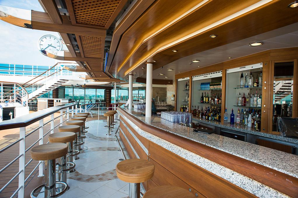 Pool-Bar Caribbean Princess
