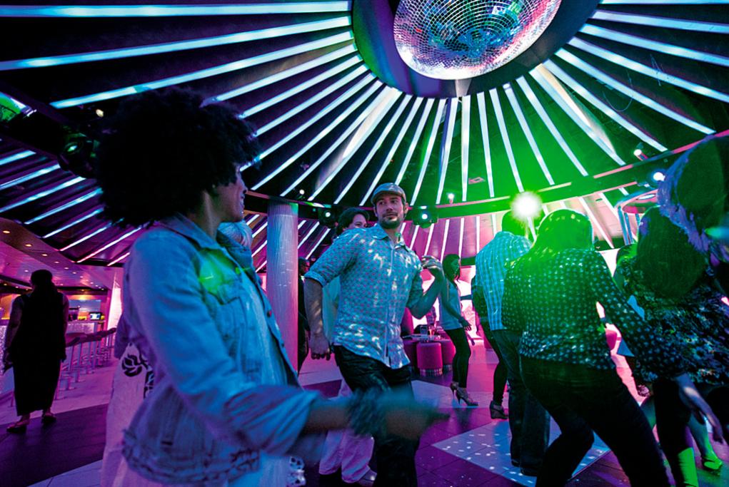 Bar-BlueIguana Carnival Imagination