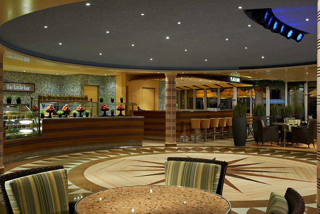 Bar Ocean Plaza Carnival Breeze