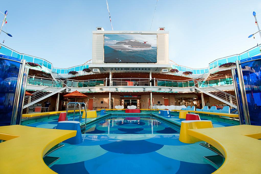 Camarote Cine en la piscina - Carnival Dream