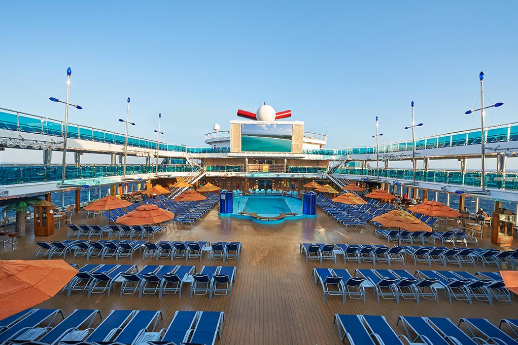 Piscina-Principal Carnival Dream