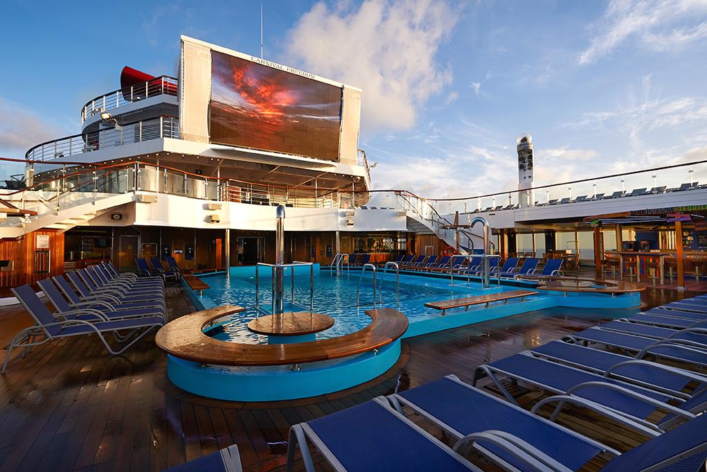 Camarote Cine al aire libre - Carnival Freedom