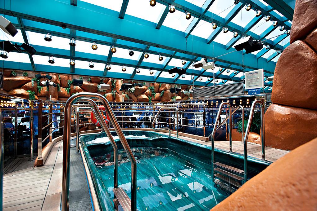 Spa-Piscina Carnival Glory