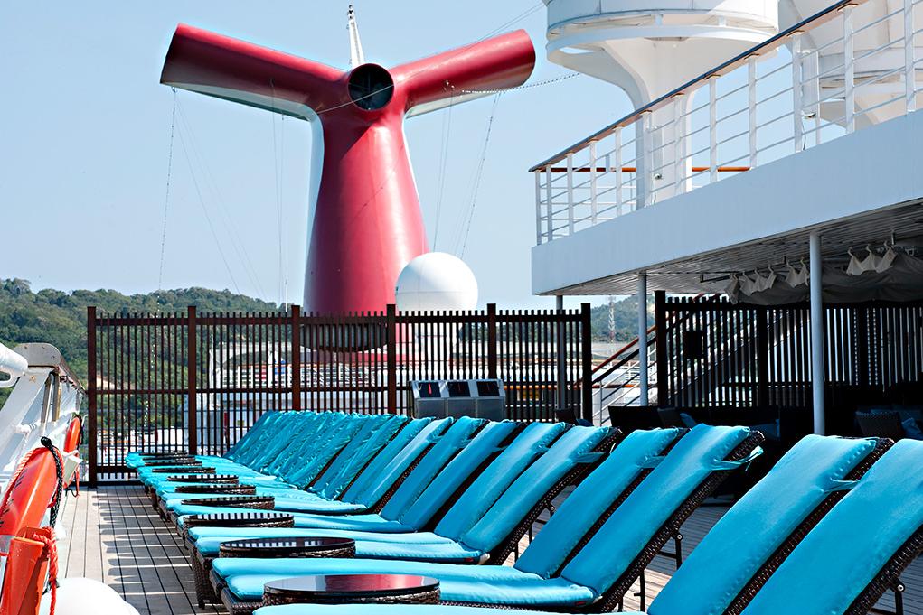 Tumbonas Serenity Carnival Glory