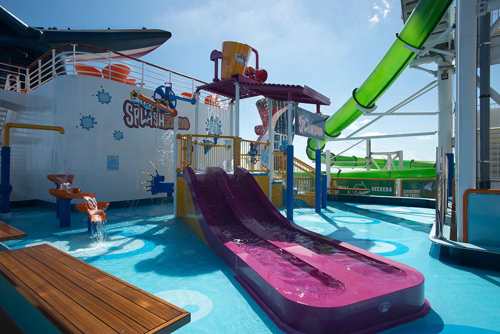 Zona Acuática Carnival Legend