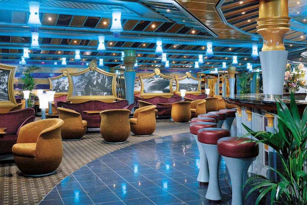 Lounge-Jeeve-Lobby Carnival Miracle