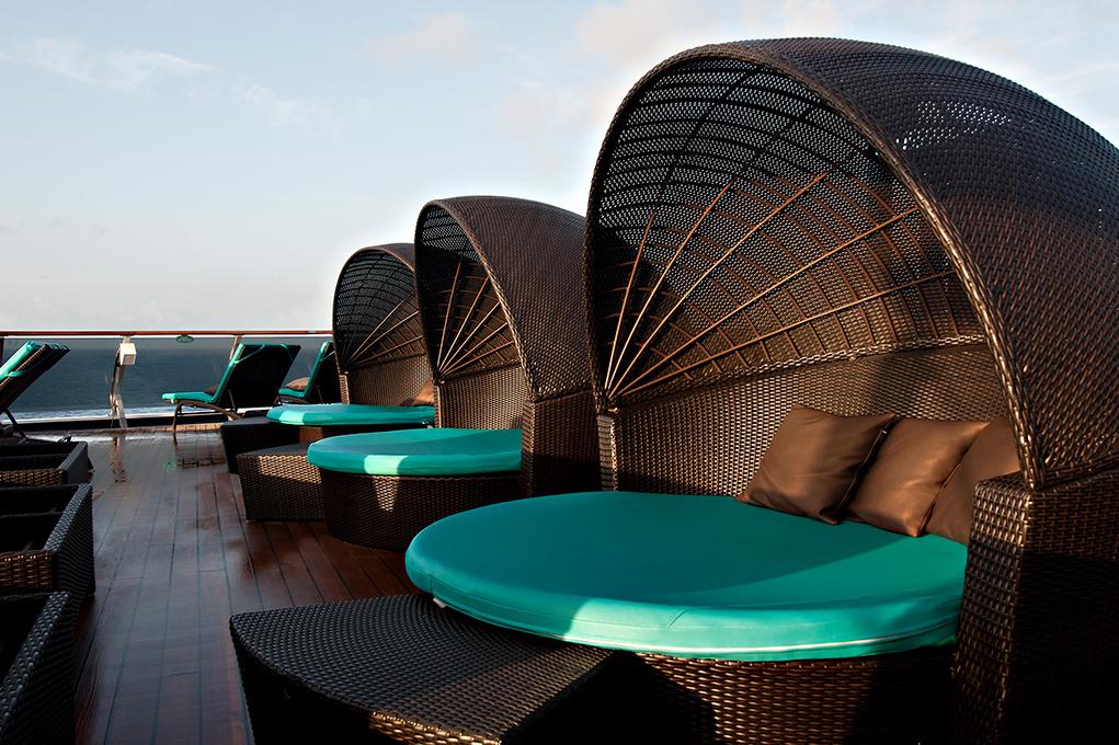 Refudio Serenity Carnival Miracle