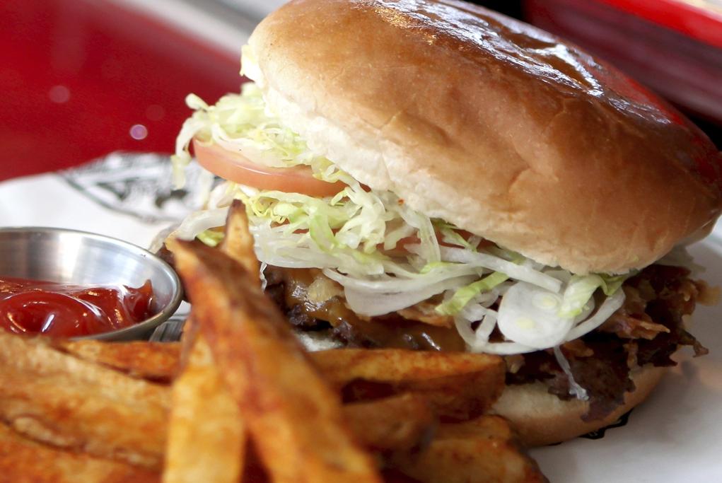 Camarote Hamburguesas americanas - Carnival Sensation