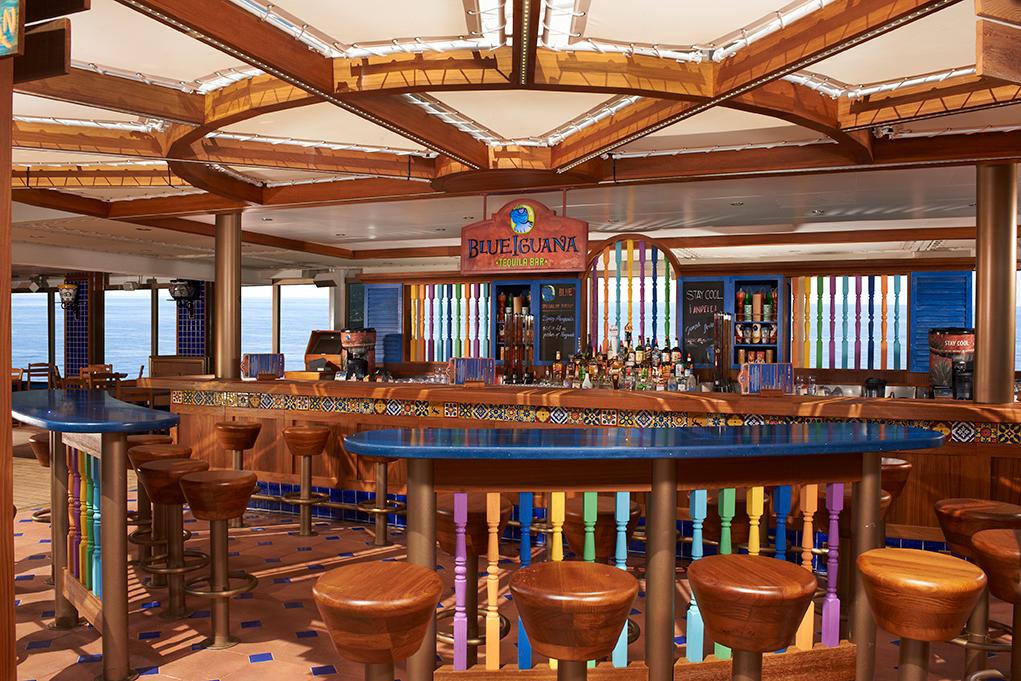 Blue-Iguana-Bar Carnival Valor