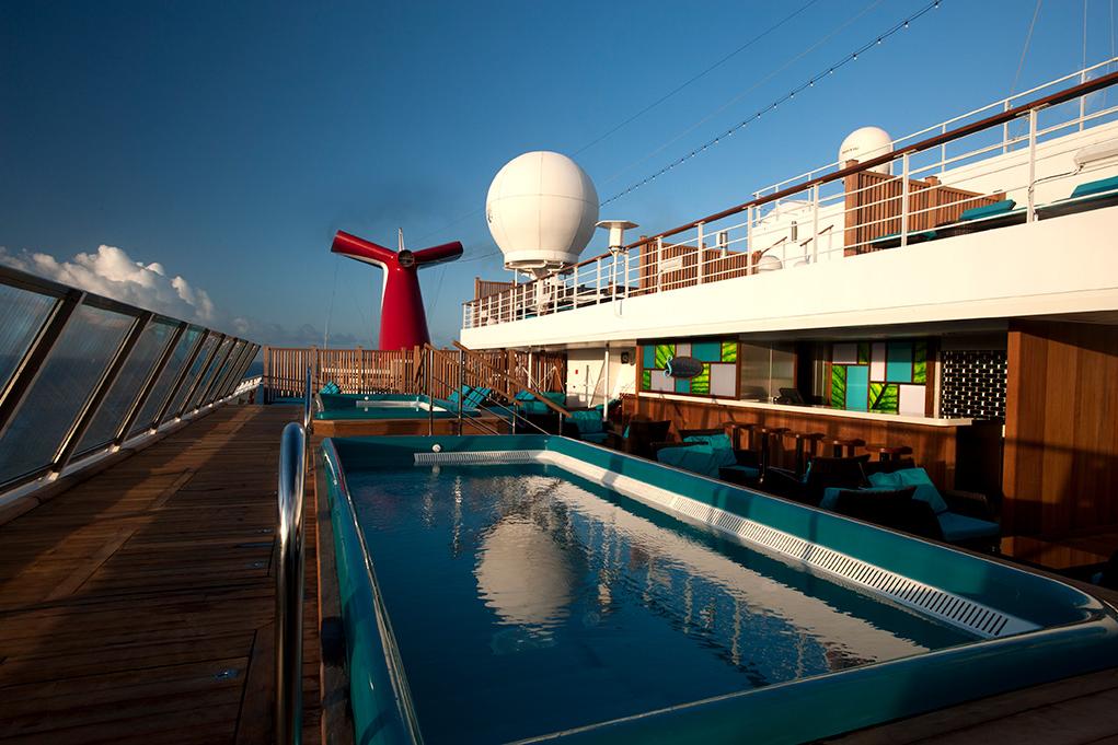 Piscina Serenity Carnival Victory