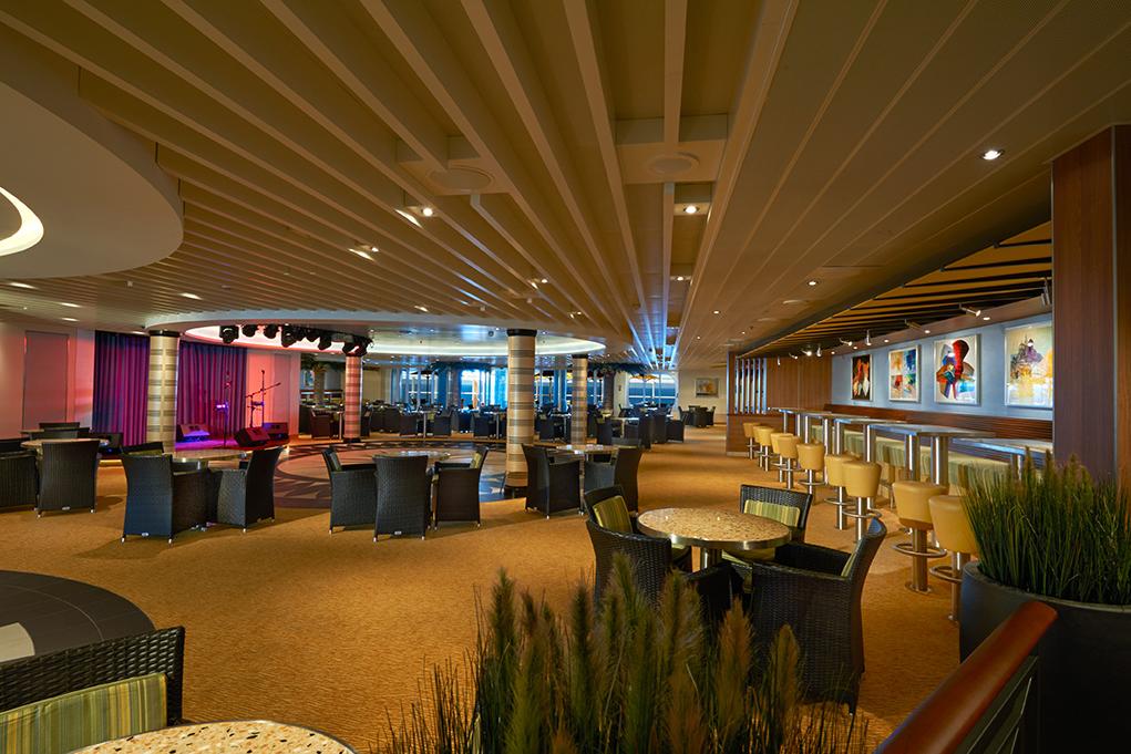 Bar-Ocean-Plaza Carnival Vista