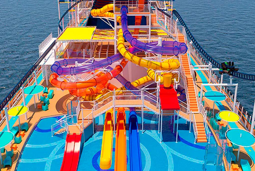 Zona Acuatica Waterworks Carnival Celebration