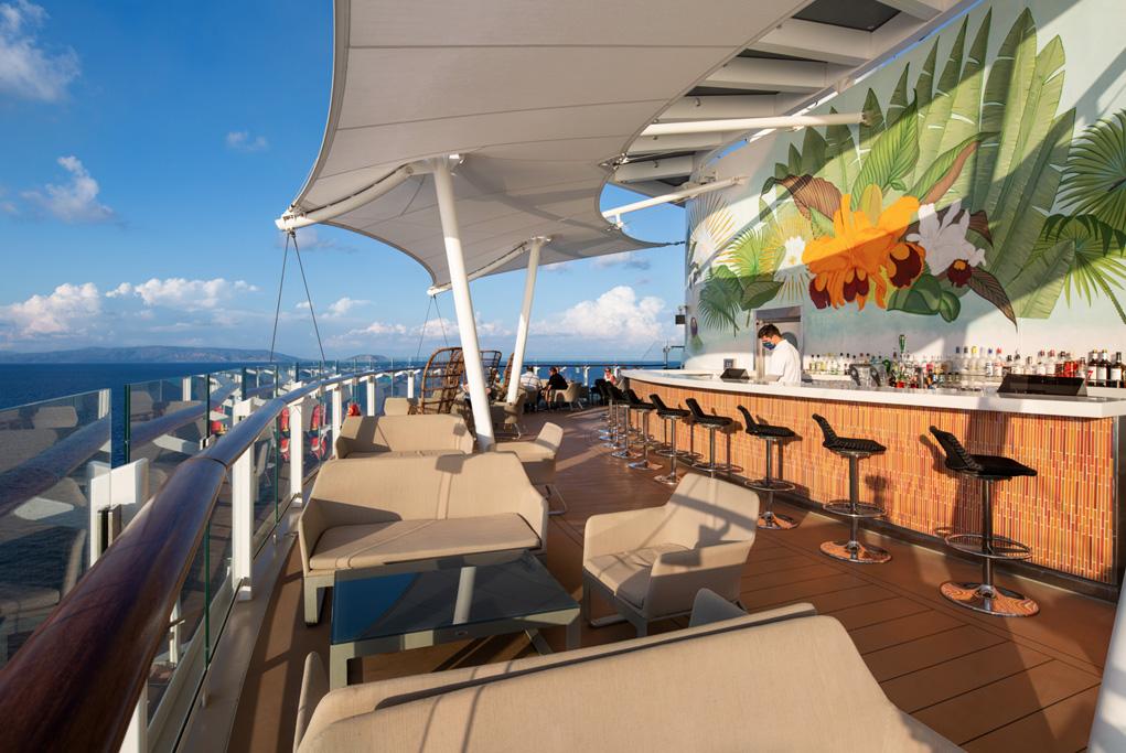 Bar Sunset Celebrity Apex