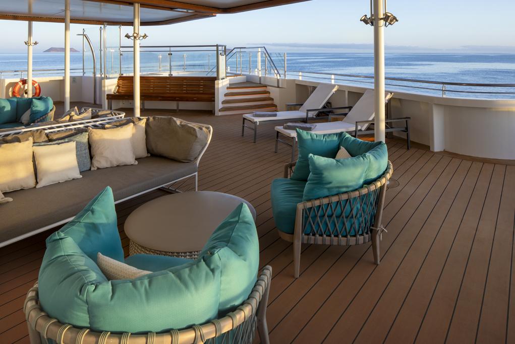 Lounge The Sunset Celebrity Flora