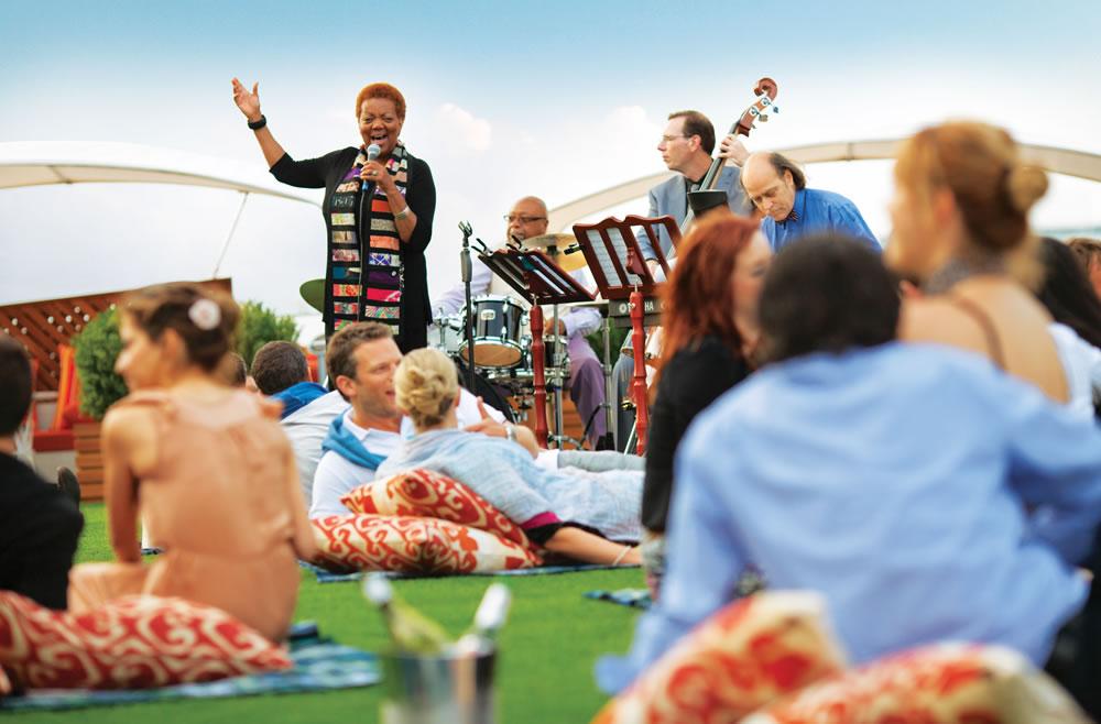 Camarote The Lawn Club - Celebrity Equinox