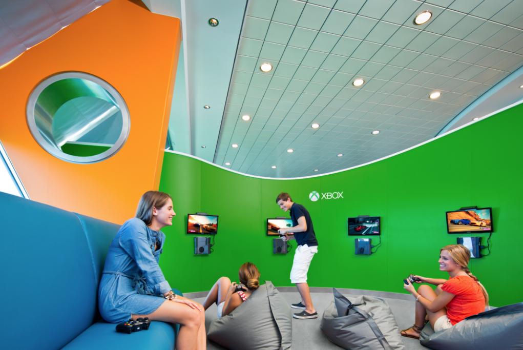 X Teen Club Celebrity Millennium