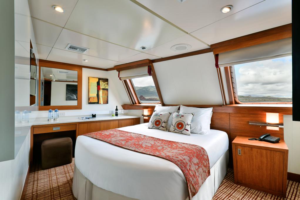 Exterior con ventana Celebrity Xperience