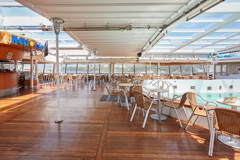 Bar Helios Celestyal Crystal