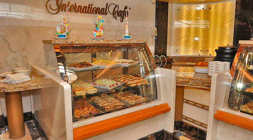 Cafeteria-International Coral Princess