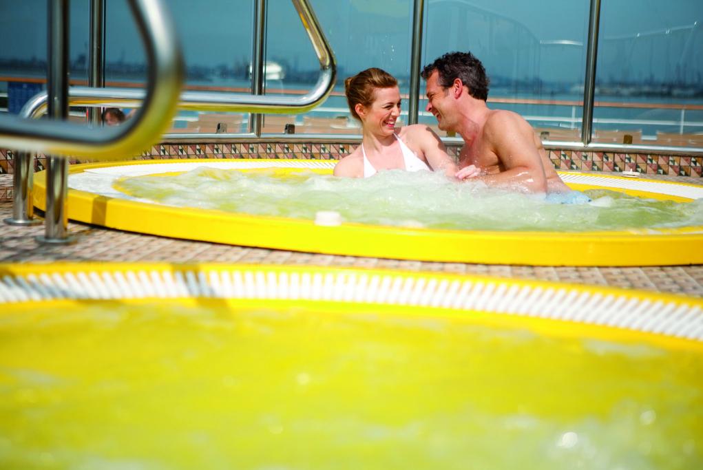 Camarote Jacuzzis y piscinas - Costa Luminosa