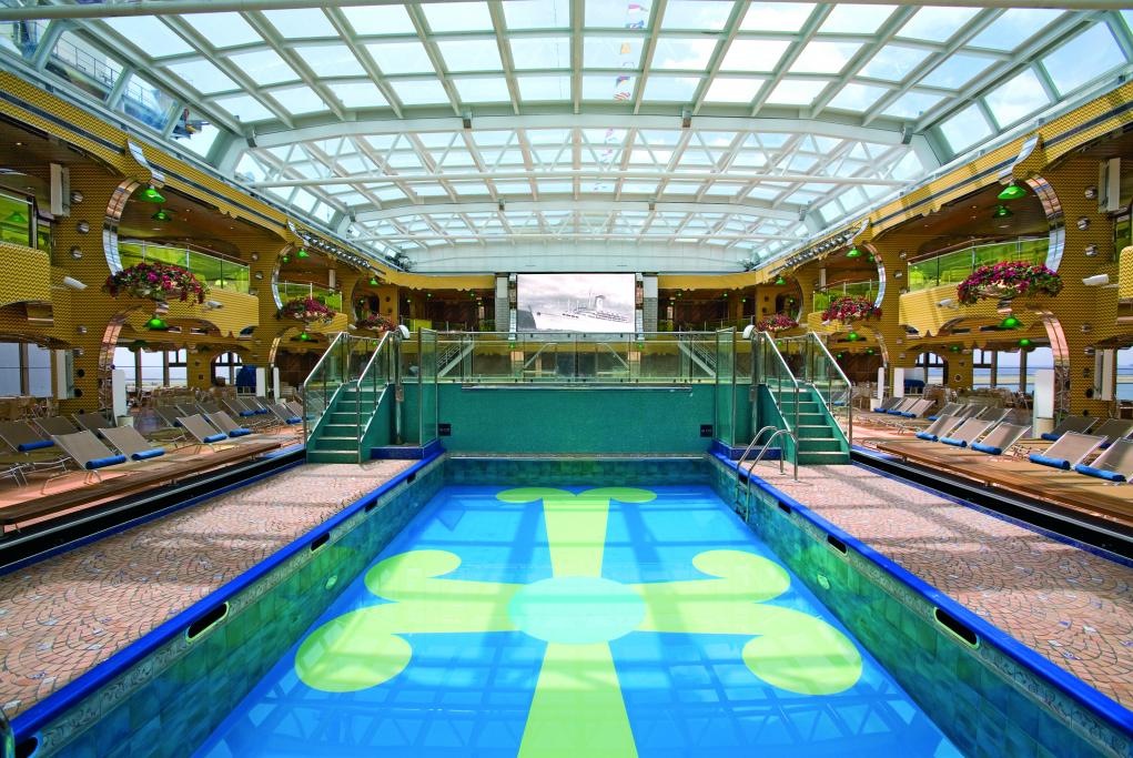 Piscina Interior  Costa Serena