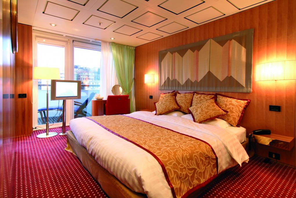 Suite con balcón Costa NeoClassica