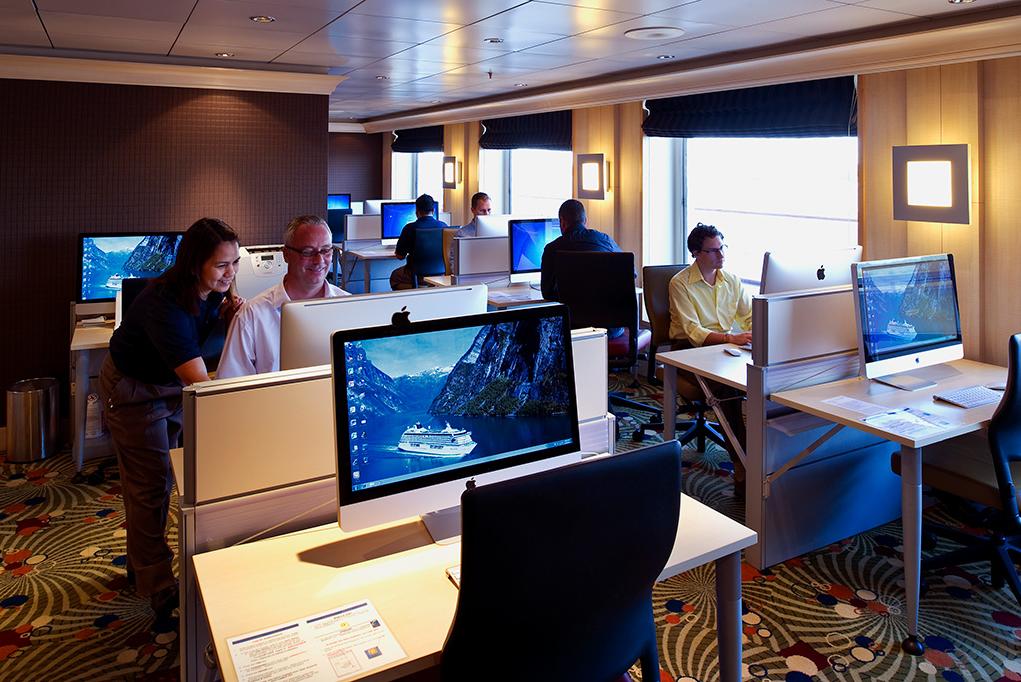 Sala-de-Internet Crystal Serenity