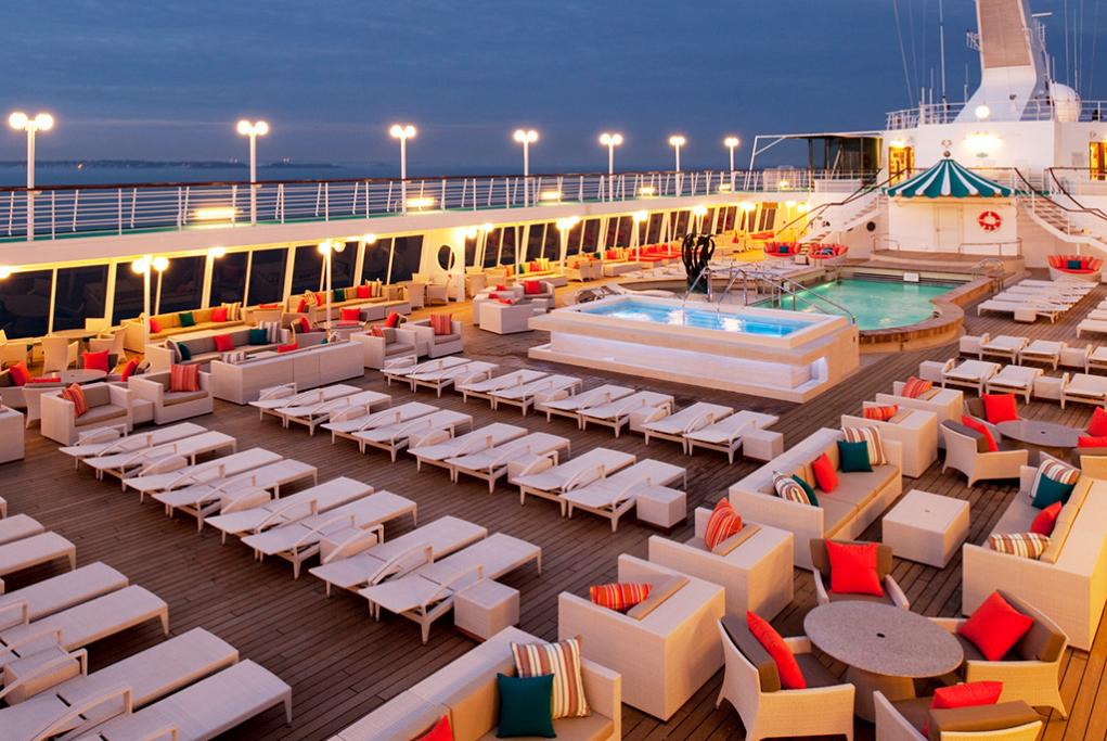 Piscina y jacuzzi Crystal Symphony