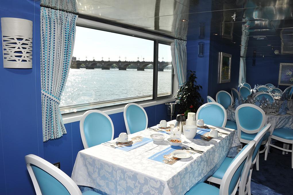 Restaurante principal MS Cyrano de Bergerac