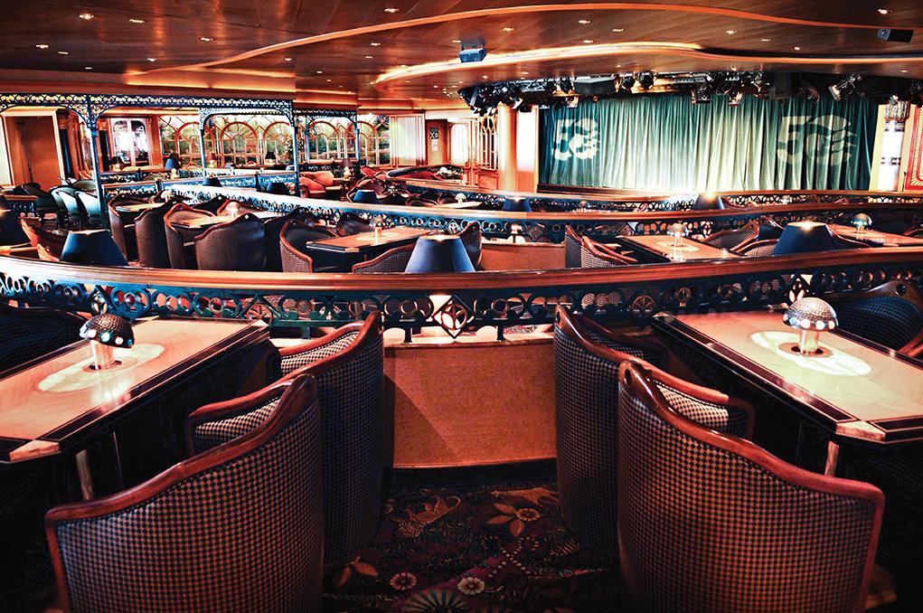 Explorers-Lounge Diamond Princess