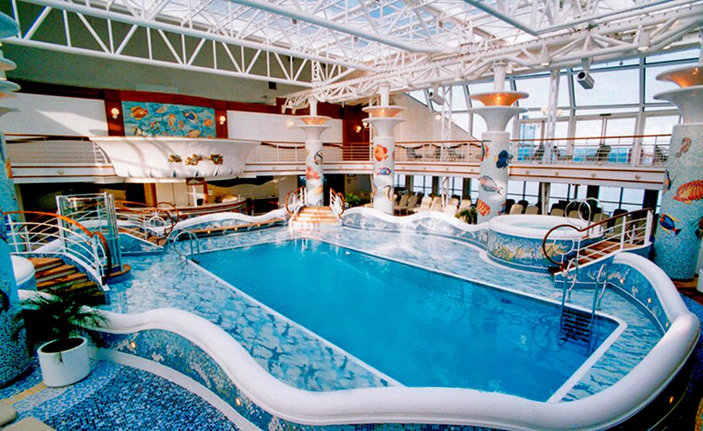 Piscina cubierta Diamond Princess
