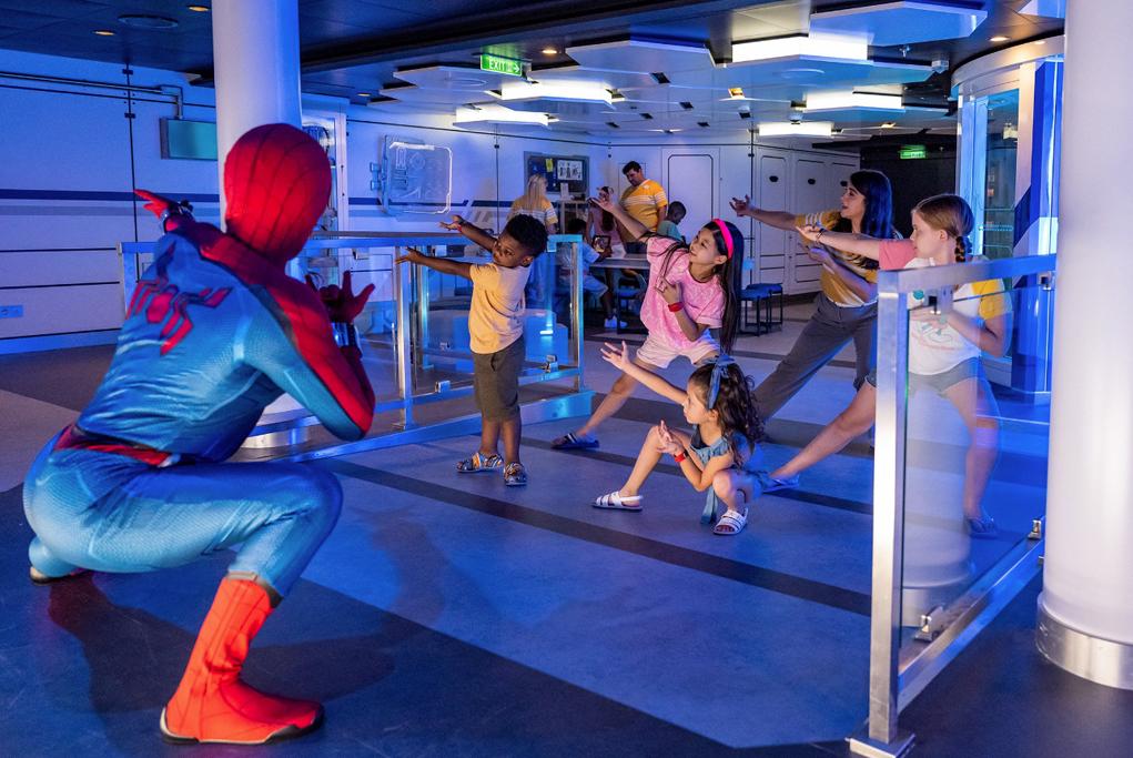 Academia Marvel Disney Wish