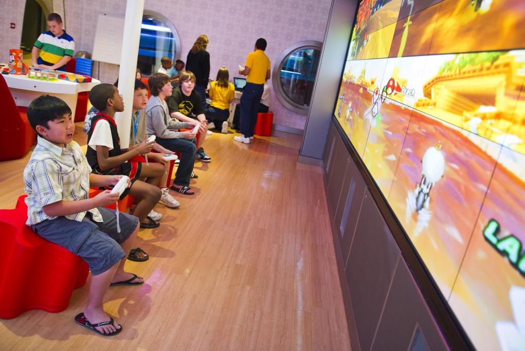 Club Infantil Edge Disney Fantasy