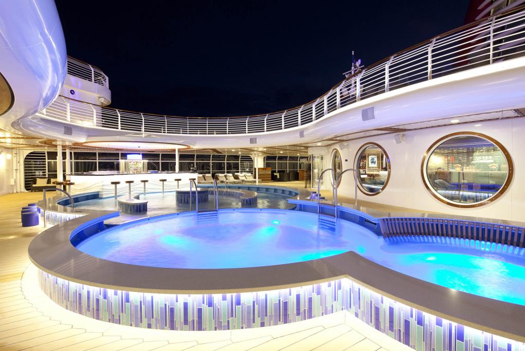 Piscina Quiet Cove Disney Fantasy