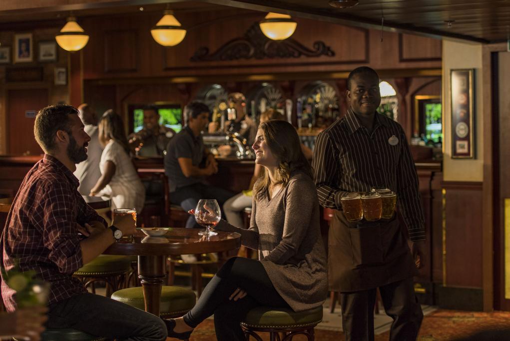 Bar Crown and Fin Pub Disney  Wonder
