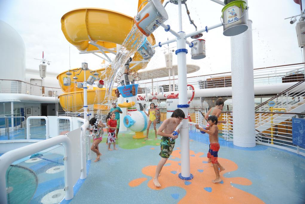 Piscina Aqua Lab Disney  Wonder