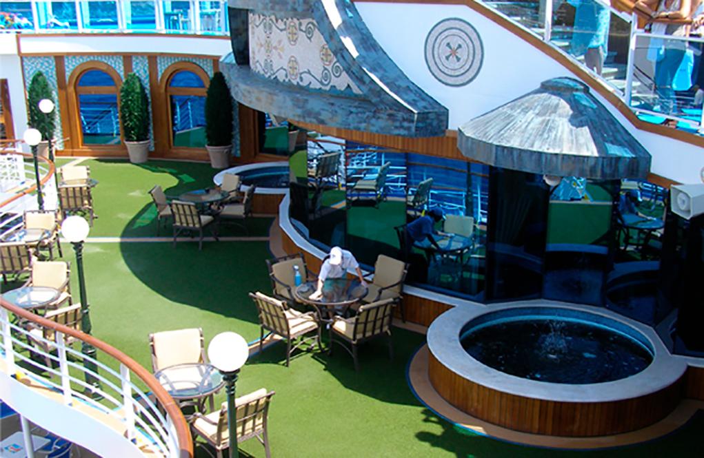 Pool-Bar Emerald Princess