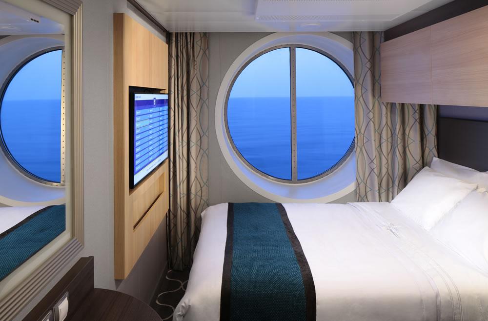 Studio Exterior Empress of the Seas