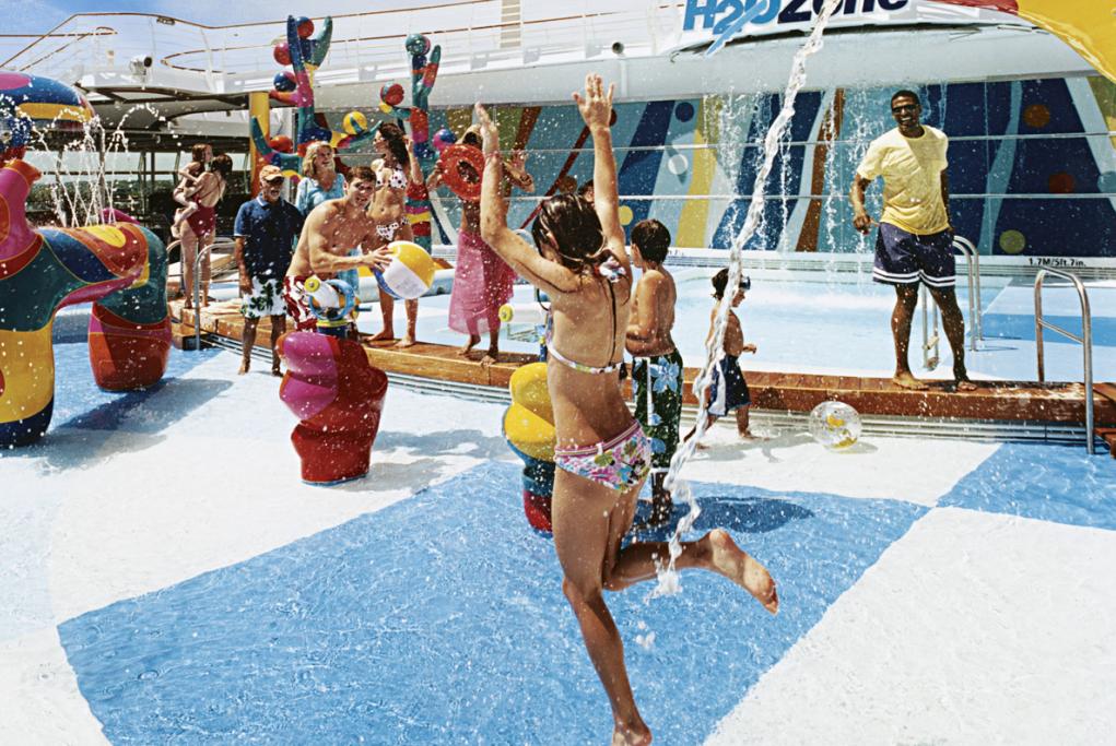 Piscina H2O zone Freedom of the Seas