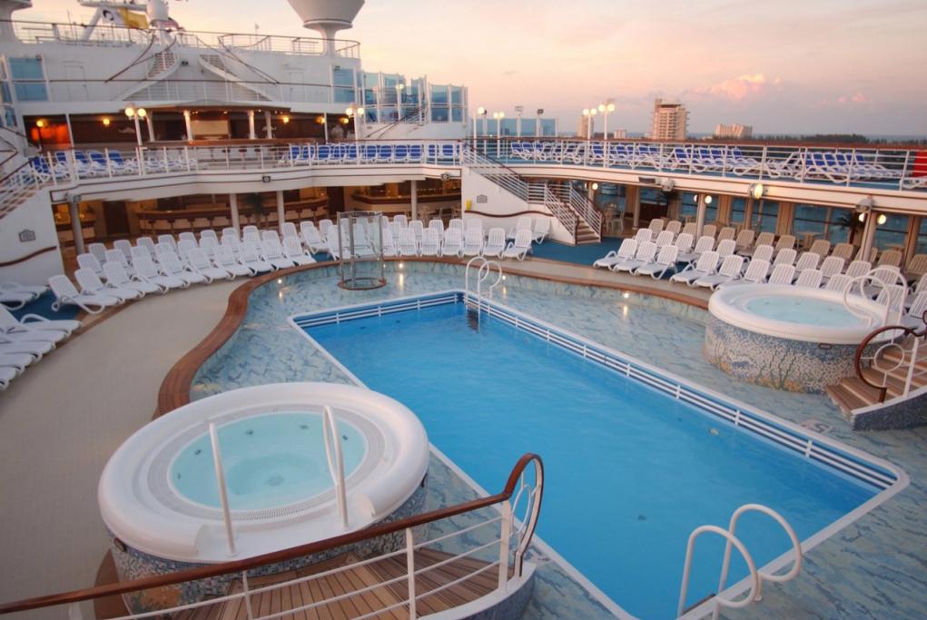 Piscina Exterior Golden Princess
