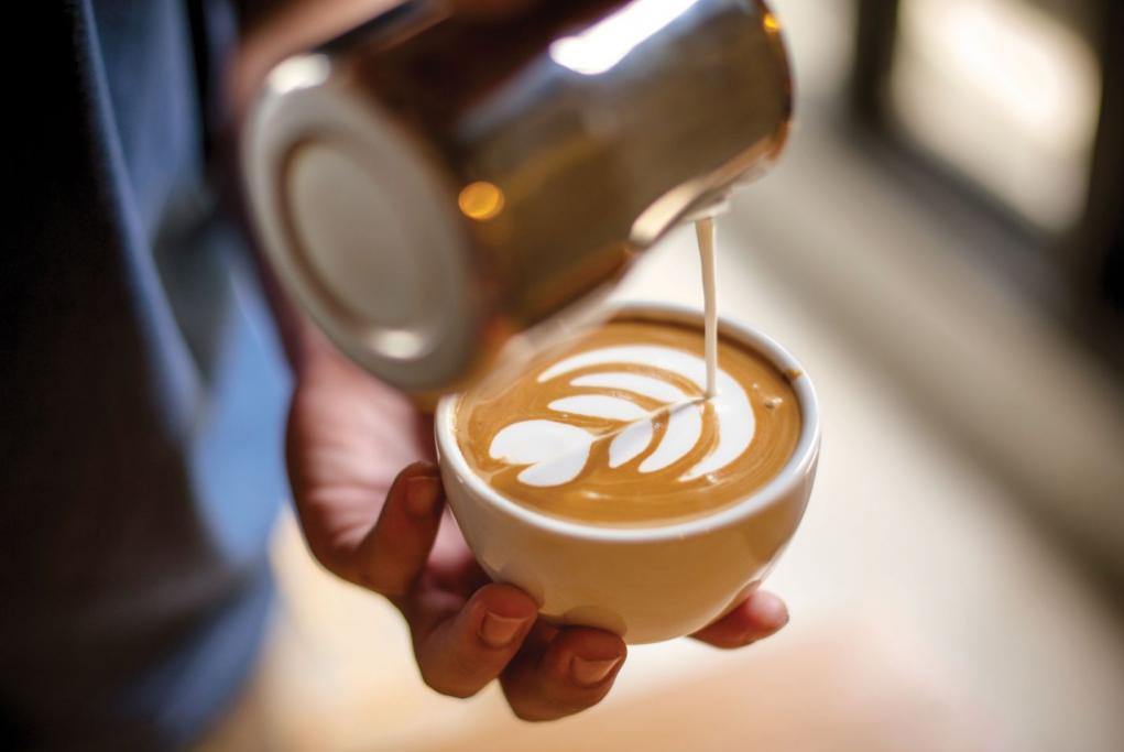 Café Latte-Tudes Grandeur of the Seas