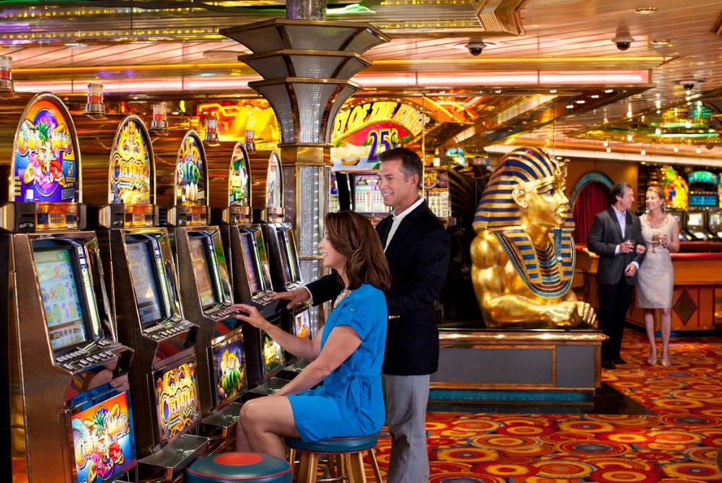 Casino Royale Grandeur of the Seas
